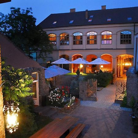 Hotel Poesis 사투마레 외부 사진