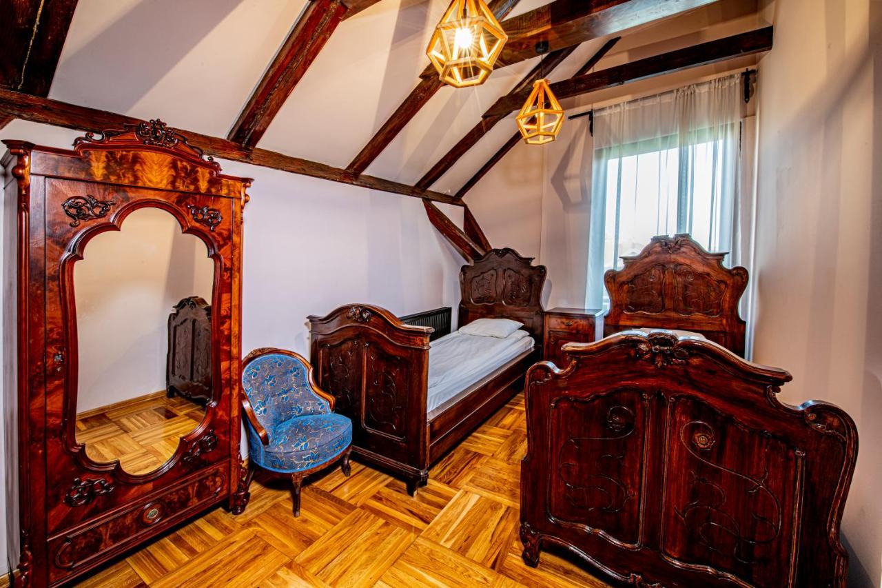Hotel Poesis 사투마레 외부 사진