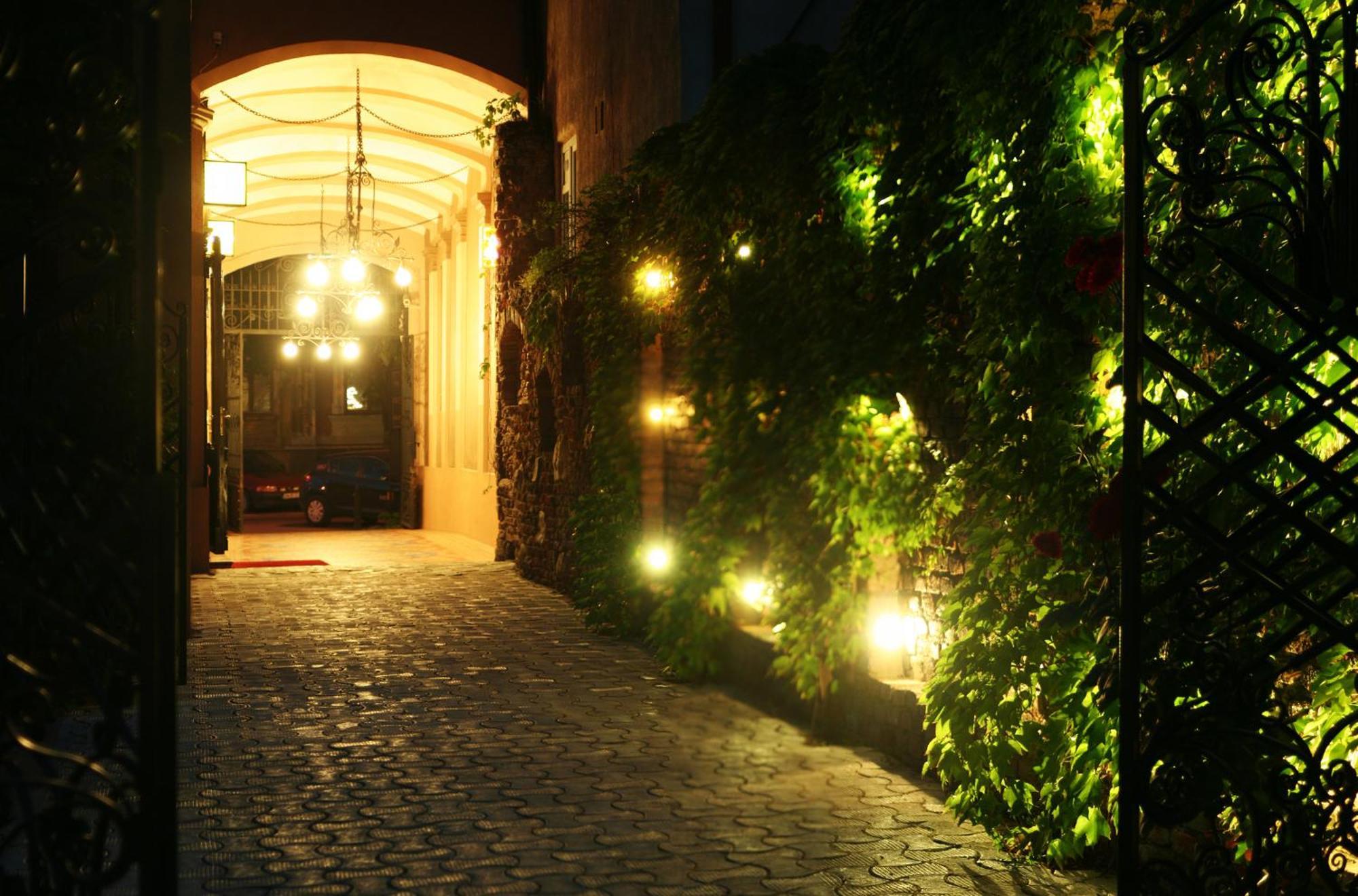 Hotel Poesis 사투마레 외부 사진