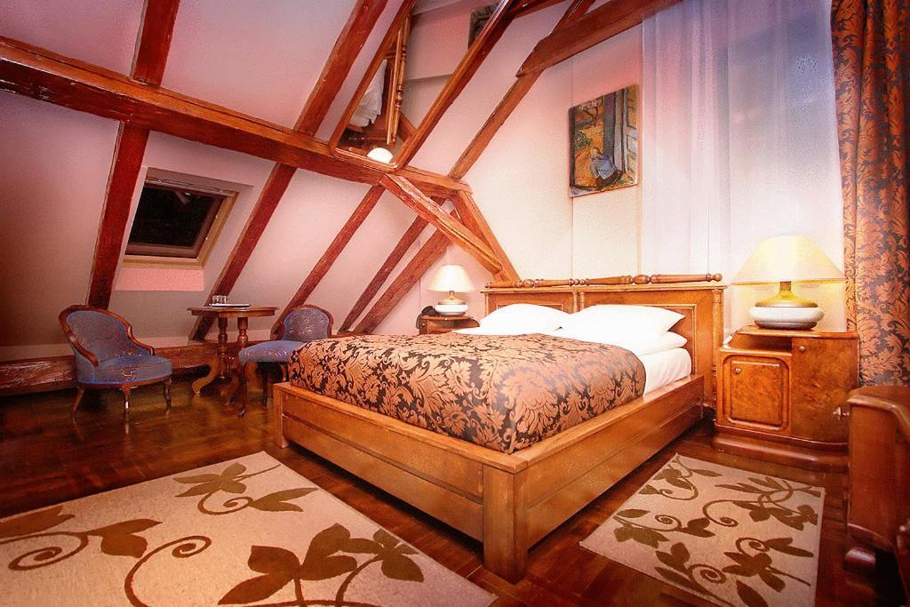 Hotel Poesis 사투마레 외부 사진