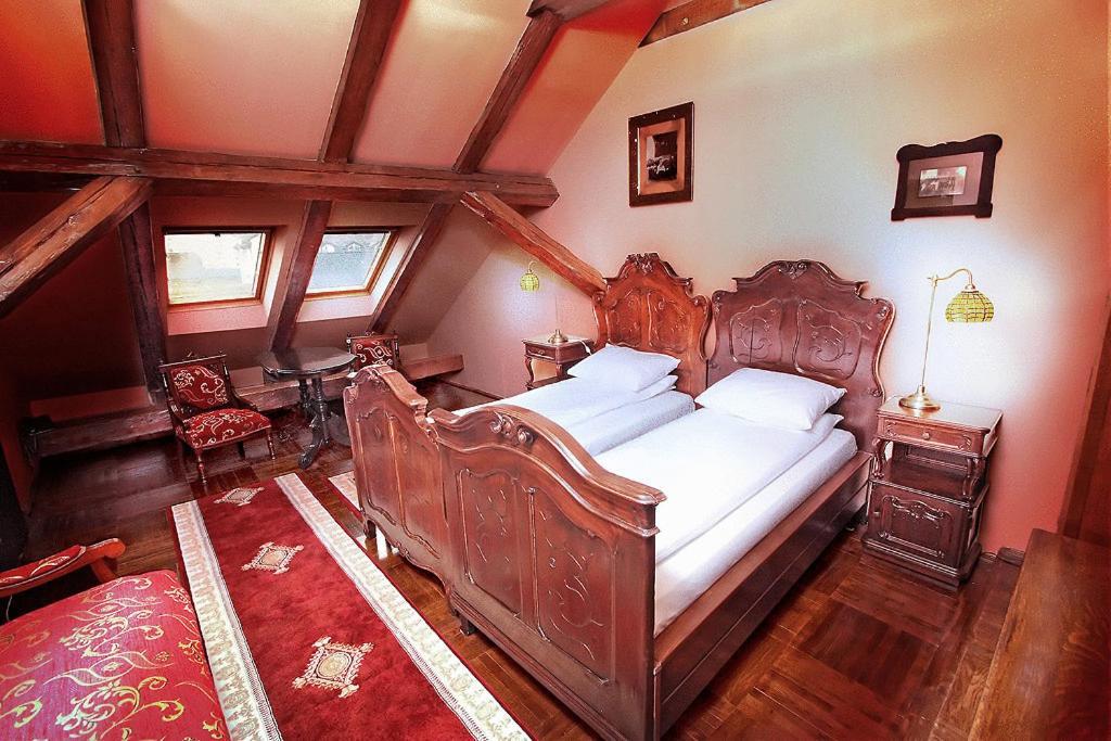 Hotel Poesis 사투마레 외부 사진