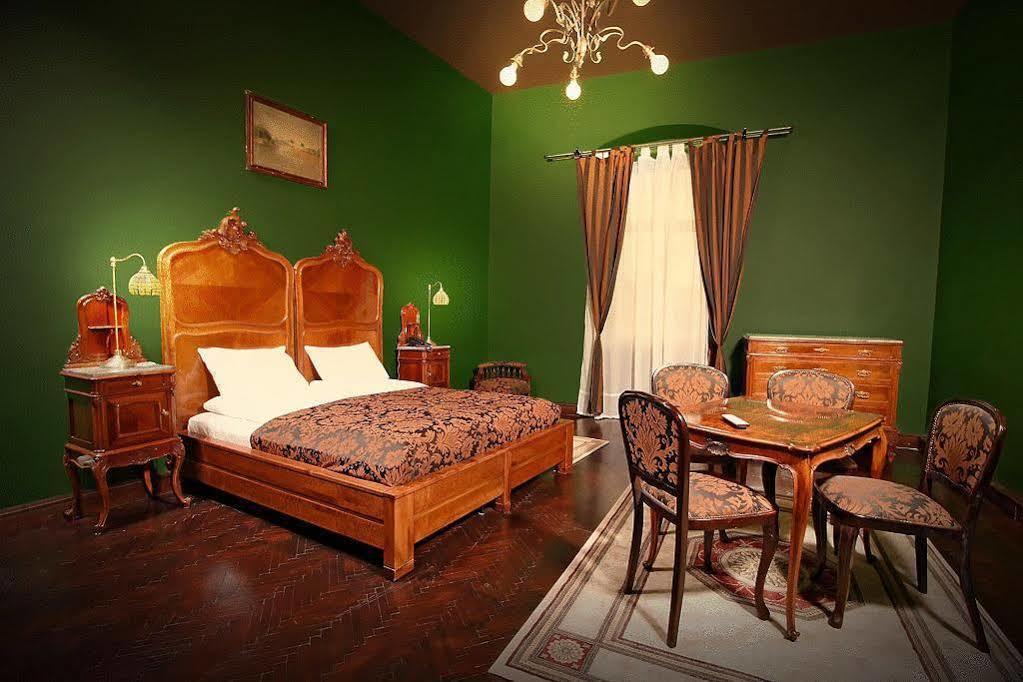 Hotel Poesis 사투마레 외부 사진